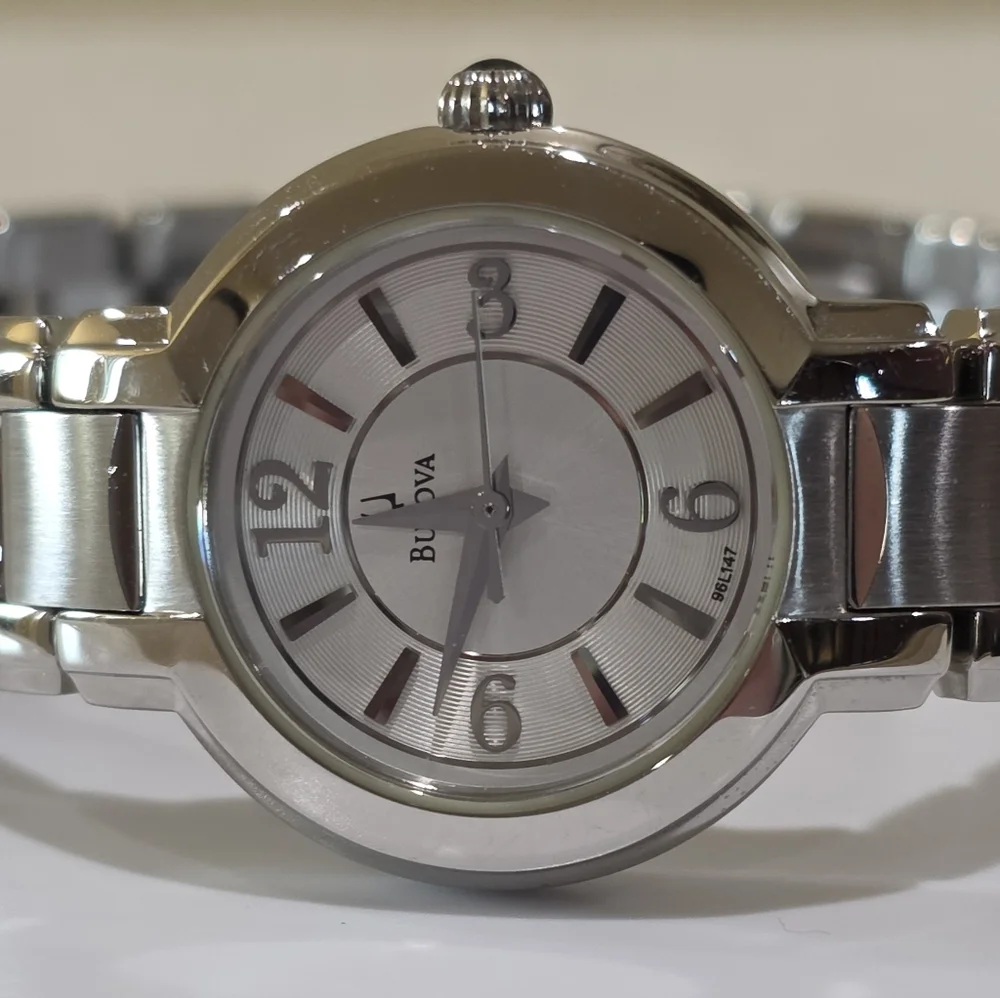 Classic Silver Bulova Women's Dress Collection Easy Read Wrist Watch C860903